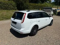 Gebraucht Ford Focus 125 PS (91 kW) 2008 Weiß Limousine