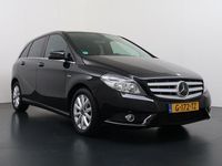 Gebraucht Mercedes B180 122 PS (89 kW) 2012 Schwarz Van / Kleinbus