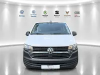 Gebraucht VW Caravelle Trendline 150 PS (110 kW) 2023 Weiß Van