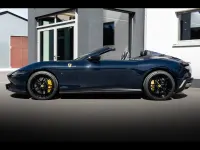 Second-hand Ferrari Roma 620 CP (456 kW) 2026 Albastru Cabrio