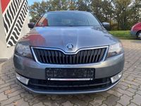 Gebraucht Skoda Rapid Ambition 86 PS (63 kW) 2013 Grau Limousine