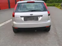 Gebraucht Ford Fiesta 59 PS (43 kW) 2002 Silber Kleinwagen