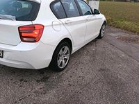 Gebraucht BMW 116 136 PS (100 kW) 2011 Weiß Kleinwagen