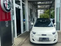 Gebraucht Fiat 500e Basis 86 kW (118 PS) 2024 Weiß Cabrio