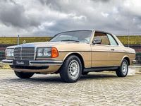 Gebraucht Mercedes 230 136 PS (100 kW) 1982 Gold metallic Coupé