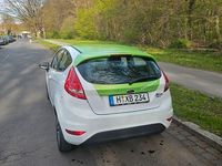 Usata Ford Fiesta Ambiente 60 CV (44 kW) 2012 Bianco Utilitaria