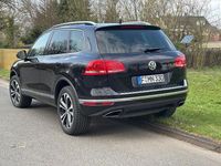 Gebraucht VW Touareg 204 PS (150 kW) 2016 Schwarz SUV