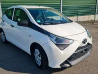 Gebraucht Toyota Aygo 72 PS (52 kW) 2018 Weiß Kleinwagen