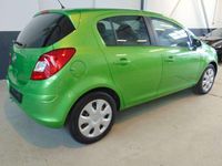 Gebraucht Opel Corsa 87 PS (63 kW) 2011 Apfelgruen p2 Kleinwagen
