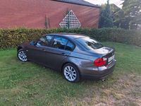 Gebraucht BMW 320 150 PS (110 kW) 2005 Silber Limousine