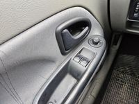 Second-hand Renault Clio II 2002 Argintiu Hatchback