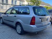 Second-hand Ford Focus 101 CP (74 kW) 2000 Argintiu Break