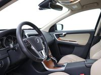 Gebraucht Volvo XC60 R-Design 190 PS (139 kW) 2016 Schwarz SUV