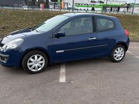 Gebraucht Renault Clio II 101 PS (74 kW) 2007 Blau Kleinwagen