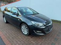 Gebraucht Opel Astra Sport 131 PS (96 kW) 2013 Schwarz Kombi