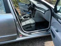 Używany Skoda Superb 160 KM (117 kW) 2012 Srebrny Sedan/Limuzyna