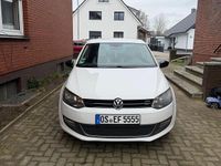 Gebraucht VW Polo 70 PS (51 kW) 2011 Weiß Kleinwagen