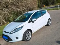 Usata Ford Fiesta 80 CV (58 kW) 2012 Bianco Utilitaria