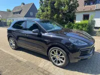 Gebraucht Porsche Cayenne 340 PS (250 kW) 2018 Tiefschwarzmetallic SUV