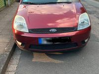 Gebraucht Ford Fiesta 80 PS (58 kW) 2002 Rot Kleinwagen