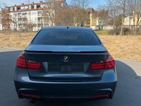 Gebraucht BMW 318 Shadowline 143 PS (105 kW) 2014 Grau Limousine