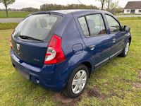 Second-hand Dacia Sandero 75 CP (55 kW) 2009 Albastru Hatchback