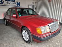 Gebraucht Mercedes E260 160 PS (117 kW) 1990 Rot Limousine