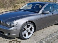 Gebraucht BMW 750 367 PS (269 kW) 2007 Grau Limousine