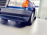 Gebraucht Mercedes E300 176 PS (129 kW) 1993 Blau Limousine