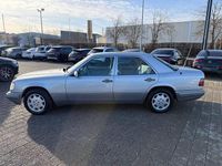 Gebraucht Mercedes E280 204 PS (150 kW) 1994 Andere Limousine