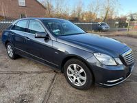 Gebraucht Mercedes E220 Elegance 171 PS (125 kW) 2011 Grau Limousine