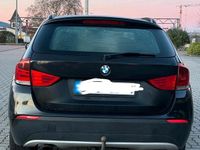 Gebraucht BMW X1 140 PS (102 kW) 2011 Schwarz SUV