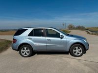 Gebraucht Mercedes ML320 224 PS (164 kW) 2008 Silber SUV