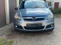 Gebraucht Opel Zafira Edition+ 140 PS (102 kW) 2006 Silber Van / Kleinbus