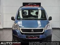 Gebraucht Peugeot Partner Tepee Active 98 PS (72 kW) 2018 Blau Van / Kleinbus