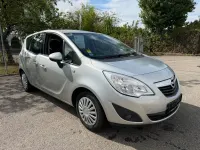 Gebraucht Opel Meriva 101 PS (74 kW) 2010 Silber Van / Kleinbus
