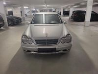 Gebraucht Mercedes C220 Classic 143 PS (105 kW) 2000 Silber Limousine