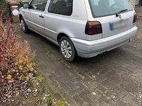 Gebraucht VW Golf III 75 PS (55 kW) 1997 Silber Kleinwagen