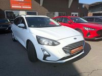 Używany Ford Focus Cool & Connect 120 KM (88 kW) 2020 Biały Sedan/Limuzyna