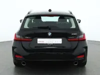 Gebraucht BMW 318 Sport Line 156 PS (114 kW) 2023 Schwarz Kombi