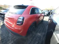 Neu Fiat 600 La Prima 114 kW (156 PS) 2025 Sun of italy orange metallic SUV