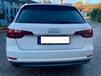 Gebraucht Audi A4 Sport 150 PS (110 kW) 2018 Weiß Kombi