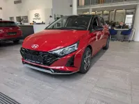 Gebraucht Hyundai i20 Prime 120 PS (88 kW) 2024 Dragon red/ phantom black / mi Limousine