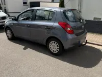 Gebraucht Hyundai i20 76 PS (55 kW) 2011 Grau Kleinwagen