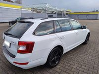 Second-hand Skoda Octavia Joy 150 CP (110 kW) 2016 Alb Hatchback