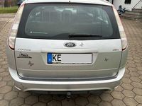 Gebraucht Ford Focus Trend 95 PS (69 kW) 2011 Silber Limousine