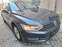 Gebraucht VW Passat Comfortline 150 PS (110 kW) 2017 Schwarz Limousine