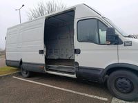 Gebraucht Iveco Daily 126 PS (92 kW) 2013 Weiß Van / Kleinbus