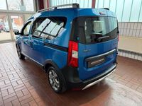 Gebraucht Dacia Dokker Stepway 116 PS (85 kW) 2015 Blau Van / Kleinbus