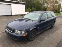 Gebraucht Volvo V40 102 PS (75 kW) 2003 Blau Kombi